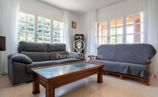 Castle for Sale in Creixell, Catalonia, Spain