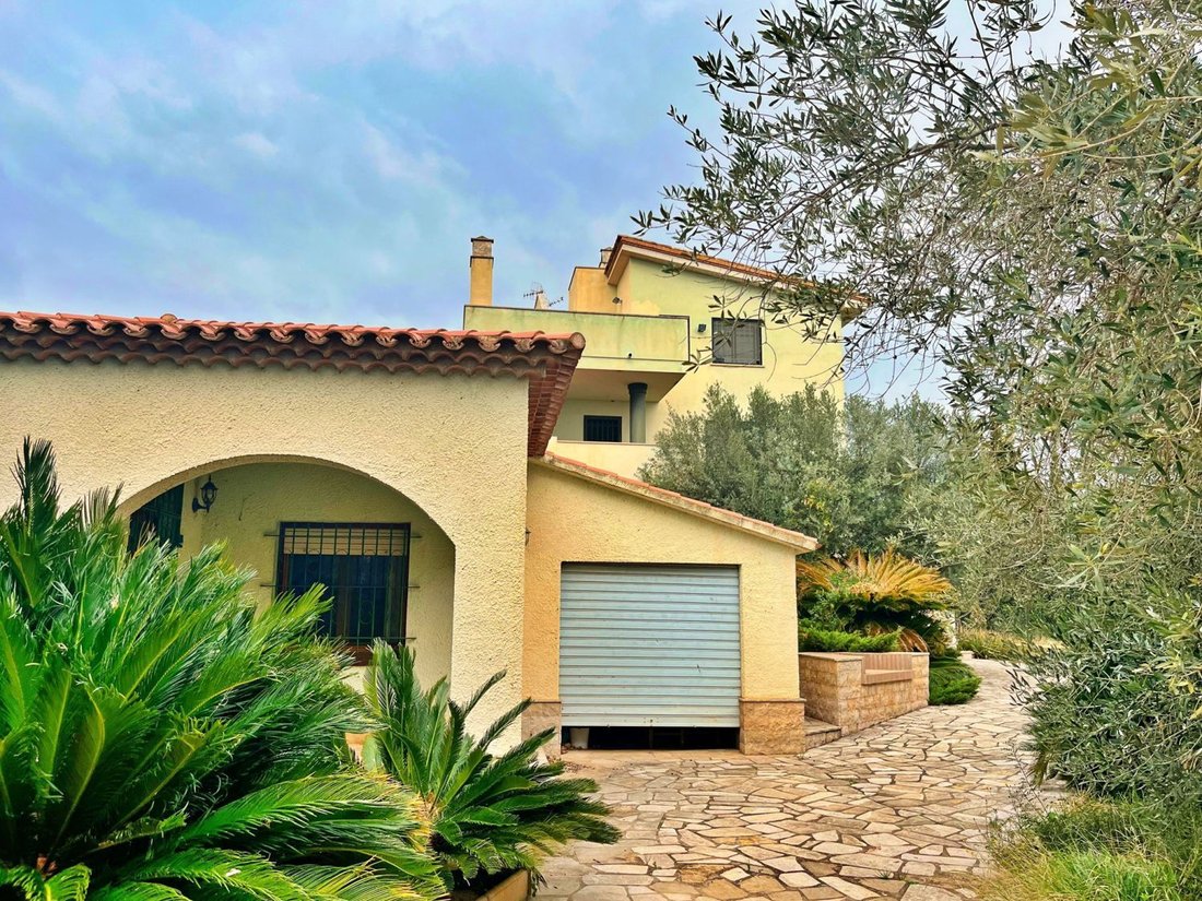 Chalet in la Rapita, Catalonia, Spain 4 - 15665349