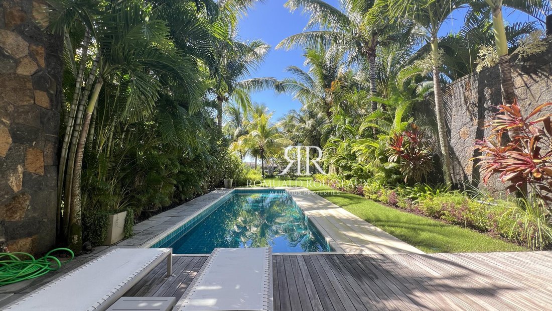 Villa in Beau Champ, Flacq District, Mauritius 1 - 15666104