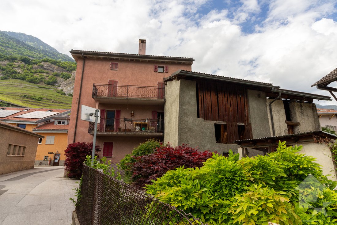 House in Ardon, Valais, Switzerland 2 - 15671024
