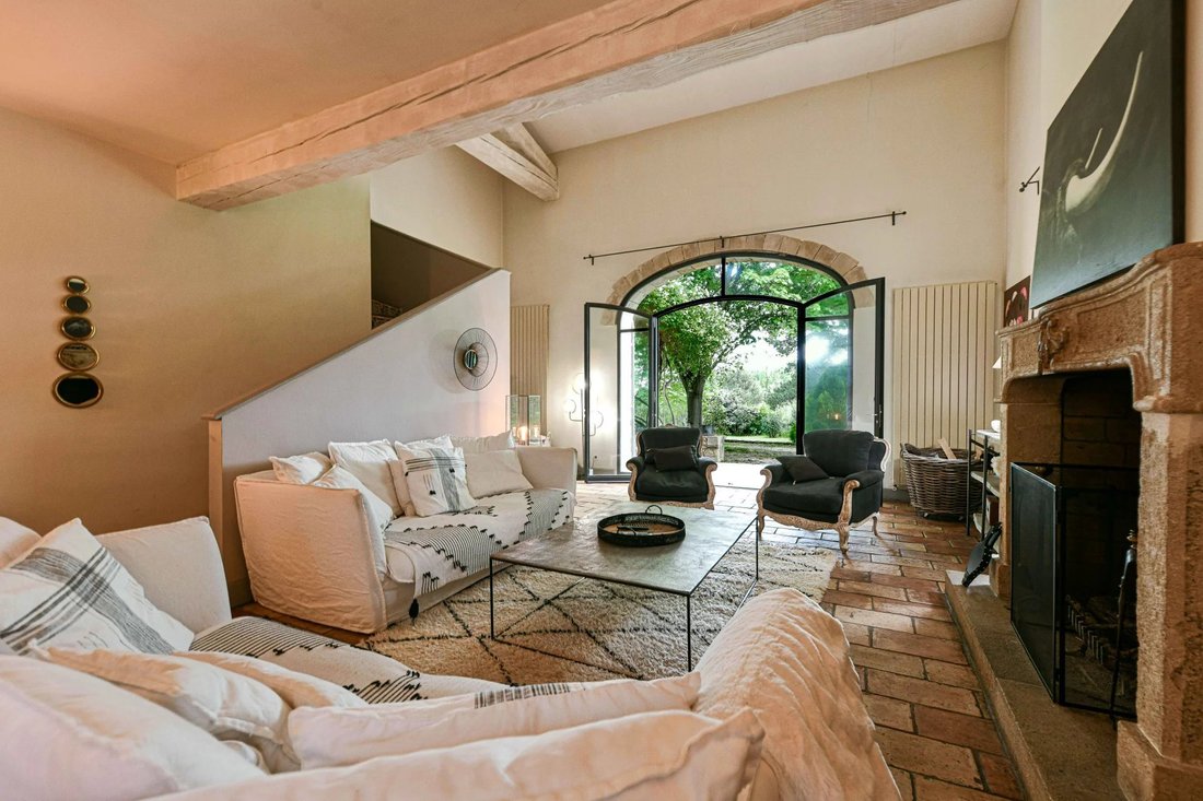 Estate in Uzès, Occitania, France 2 - 15666065