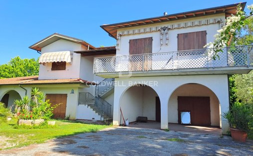 Villa à Motrone, Pietrasanta, Italie 1