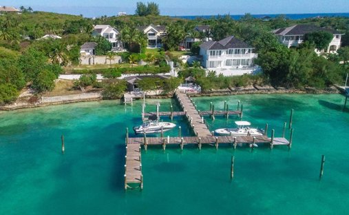 House in Dunmore Town, Harbour Island, The Bahamas 1