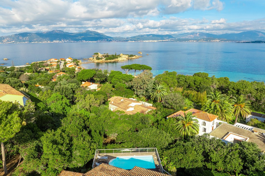 House in Pietrosella, Corsica, France 3 - 15669432