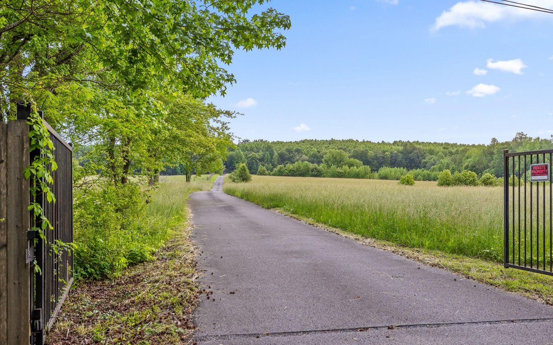 Farm Ranch in Soddy-Daisy, Tennessee, United States 4 - 15486341