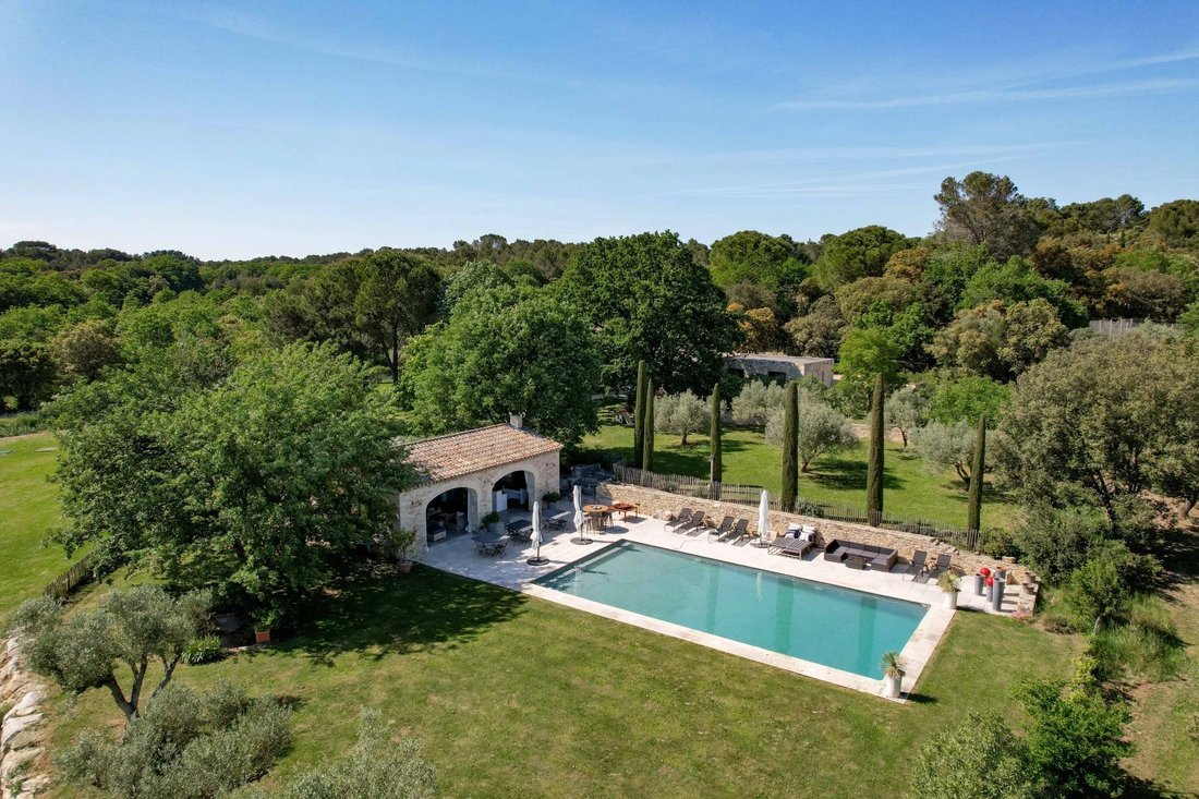 Estate in Uzès, Occitania, France 1 - 15666065