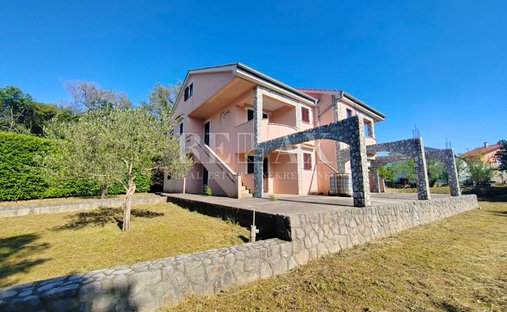 House in Dobrinj, Primorje-Gorski Kotar County, Croatia 1