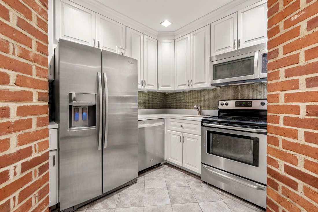 Condo in Boston, Massachusetts, United States 4 - 15668936