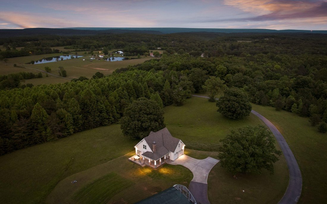 Farm Ranch in Soddy-Daisy, Tennessee, United States 3 - 15486341