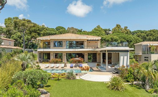 House in Ville-Les Saquedes-Le Bouillonnet, Sainte-Maxime, France 1