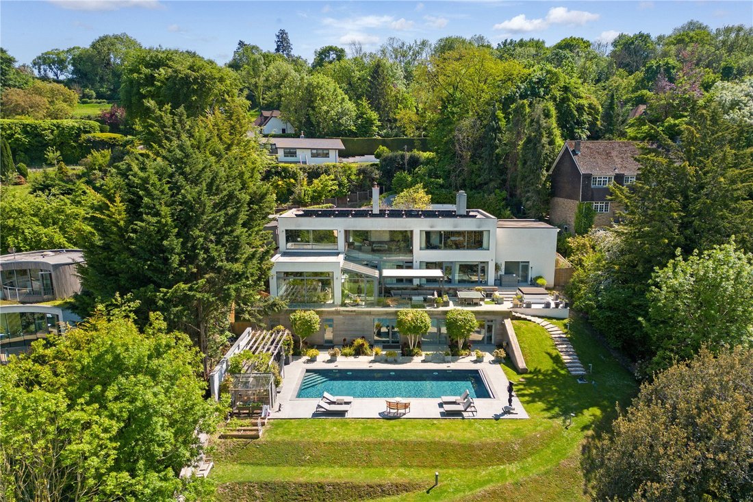 House in Cookham, England 1 - 15666384