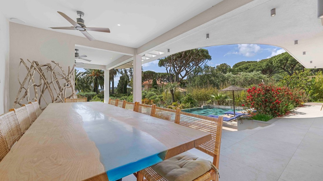 House in Ville-Les Saquedes-Le Bouillonnet, Sainte-Maxime, France 4 - 15667435
