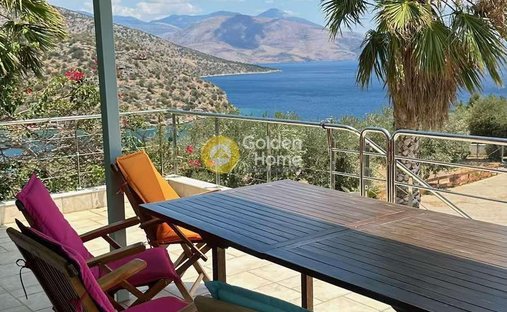 House in Antikyra, Thessaly and Central Greece, Greece 1
