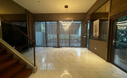 House in Singapore, Singapore 1