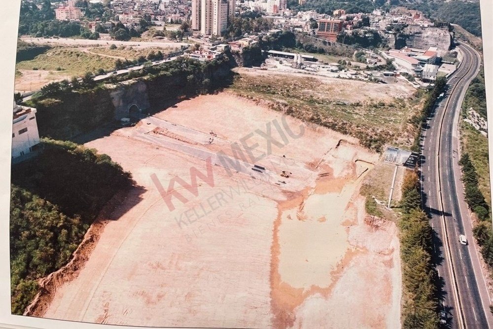 Land in Jesús del Monte, State of Mexico, Mexico 2 - 15667244