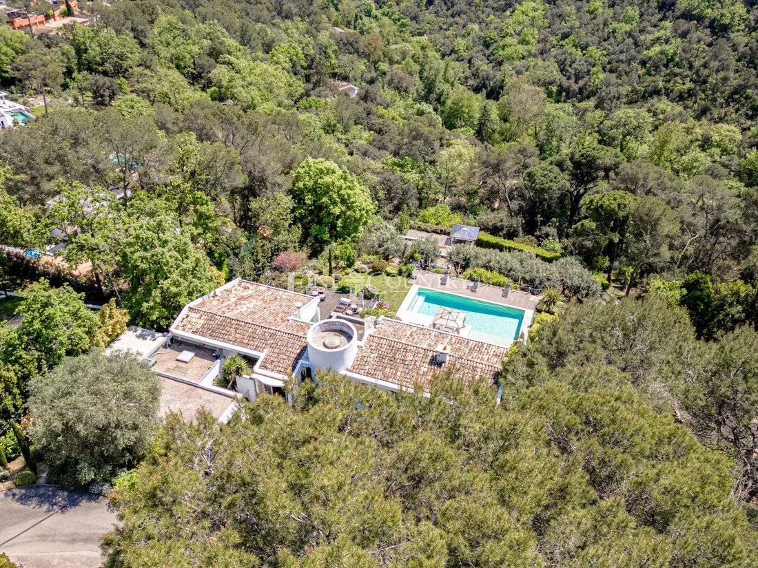 Villa in Valbonne, Provence-Alpes-Côte d'Azur, France 2 - 15652958