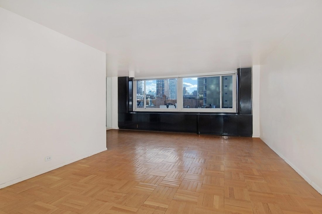 Co Op in New York, New York, United States 1 - 15670262