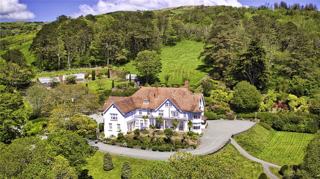House in Aberdyfi, Wales 2 - 15666391