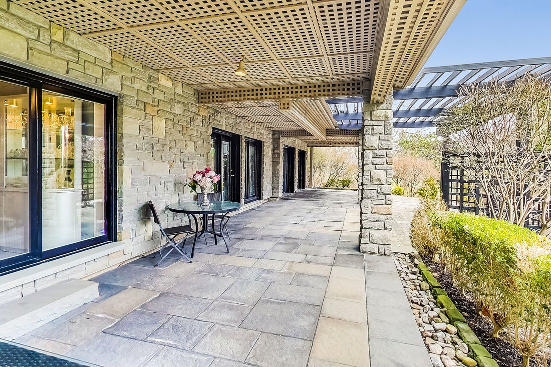 House in Toronto, Ontario, Canada 3 - 15666525