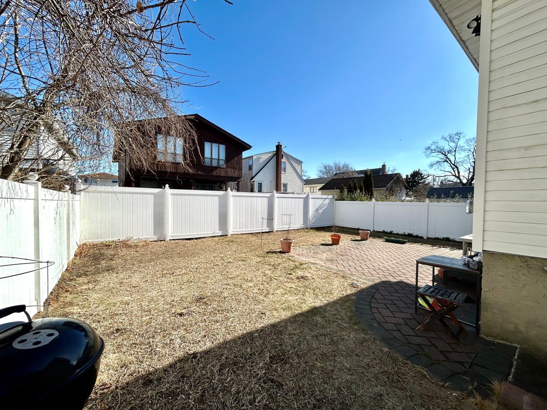 Apartment in Port Washington, New York, United States 1 - 15669057