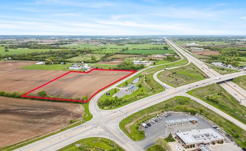 Land in Oshkosh, Wisconsin, United States 1