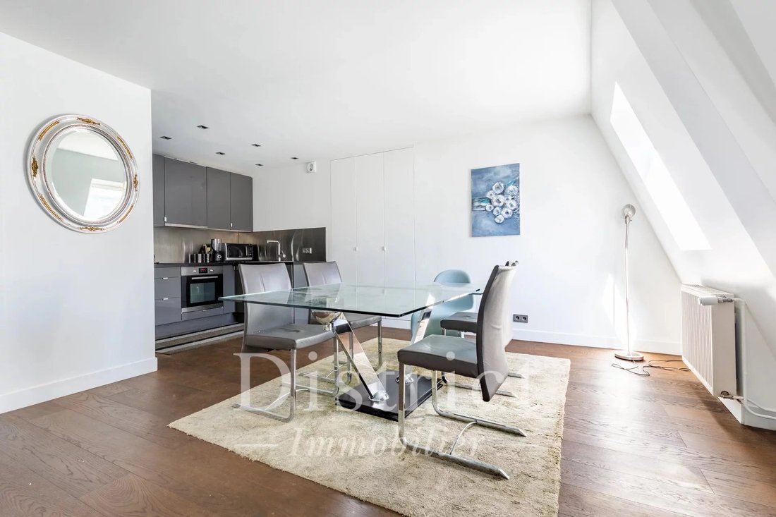 Apartment in Saint Philippe du Roule, Paris 8e Arrondissement, Paris 4 - 14557257