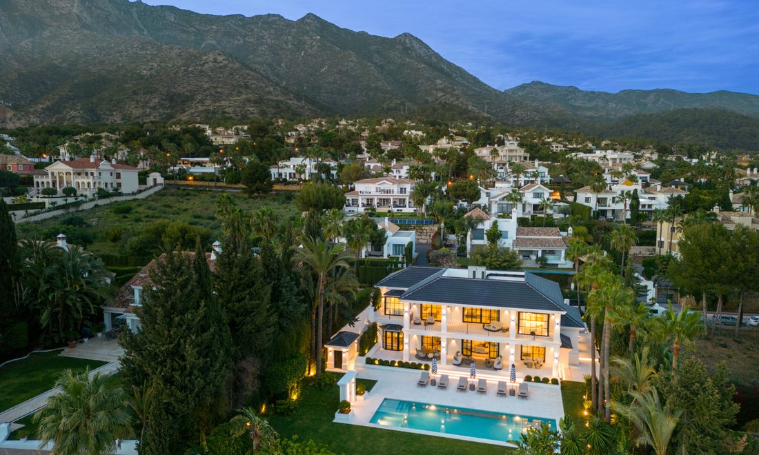 Villa in Sierra Blanca, Marbella, Spain 1 - 15671050