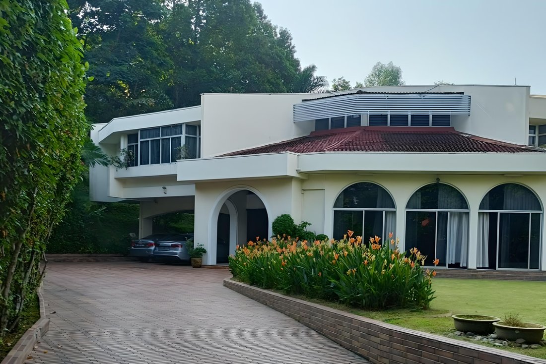 House in SINGAPORE, Singapore 5 - 15669127