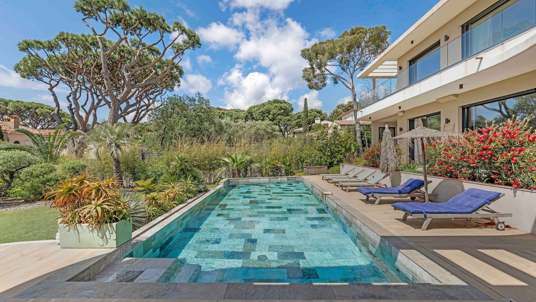 House in Ville-Les Saquedes-Le Bouillonnet, Sainte-Maxime, France 3 - 15667435