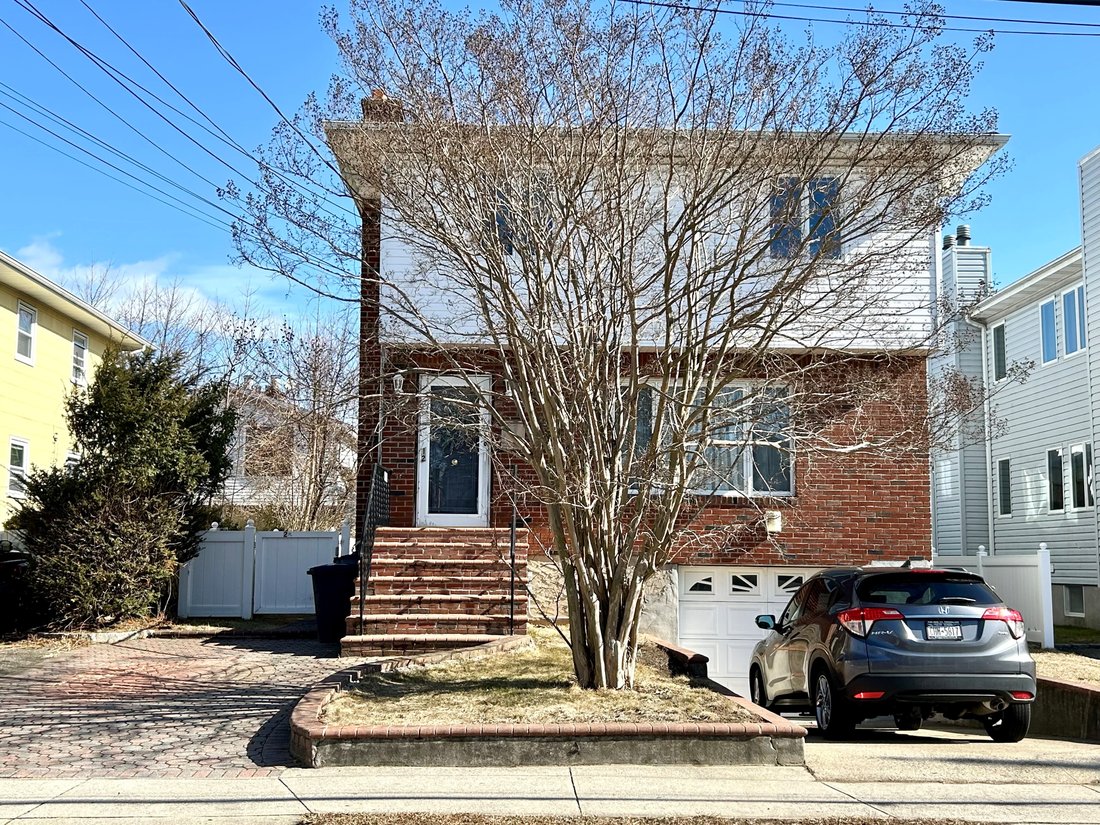 Apartment in Port Washington, New York, United States 5 - 15669057