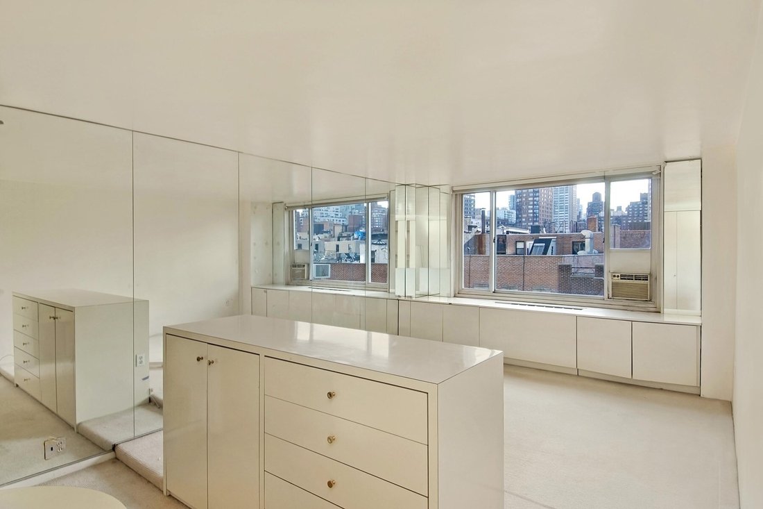 Co Op in New York, New York, United States 3 - 15670262