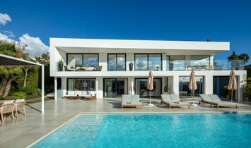 Villa in Nueva Andalucia, Marbella, Spain 2