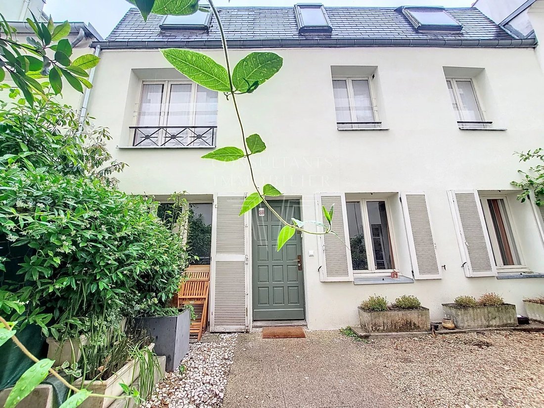 Apartment in Gros Caillou, Paris 7e Arrondissement, Paris 2 - 15666047