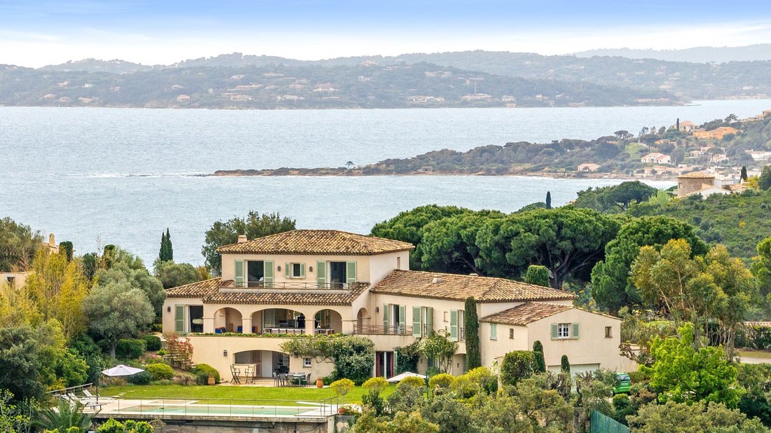 House in Ville-Les Saquedes-Le Bouillonnet, Sainte-Maxime, France 1 - 15669427