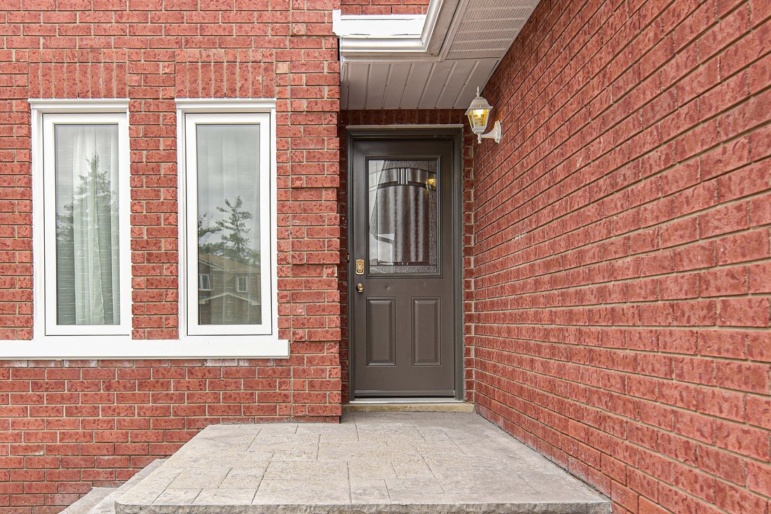 House in Barrie, Ontario, Canada 4 - 15665849