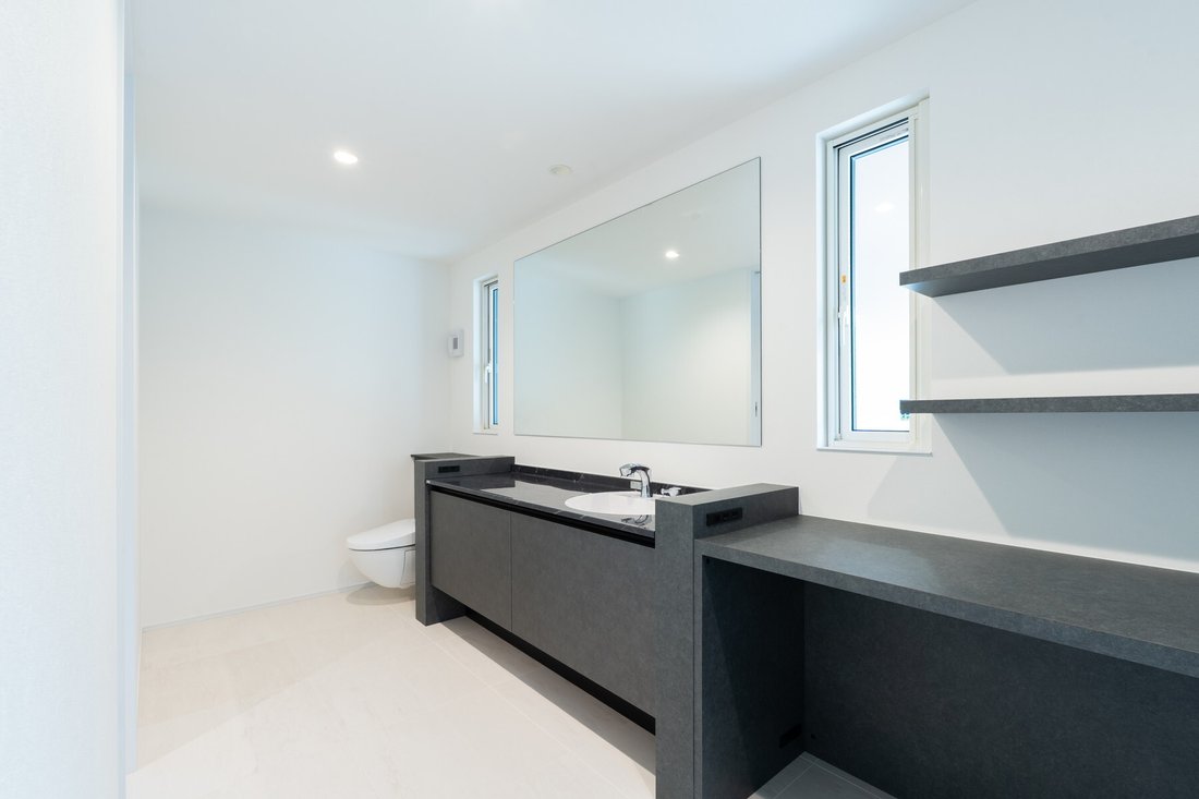 House in Matsuyama, Ehime, Japan 4 - 15670387