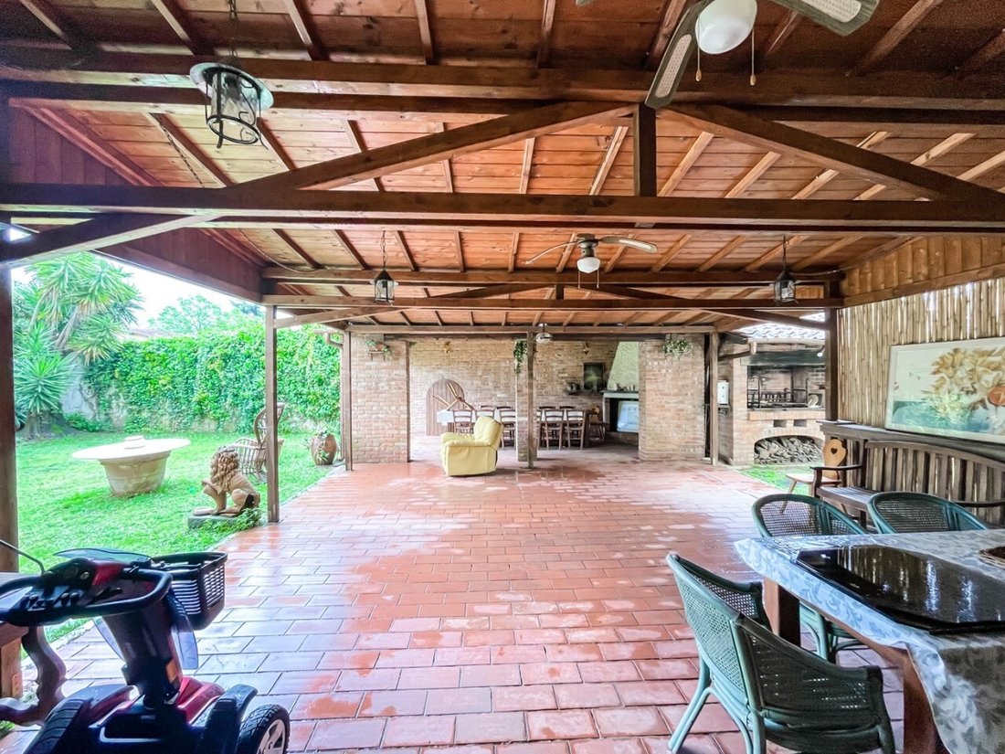 Villa in Lido di Camaiore, Camaiore, Tuscany 2 - 15667556