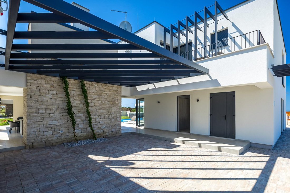 Villa in Brtonigla, Istria County, Croatia 3 - 15667568