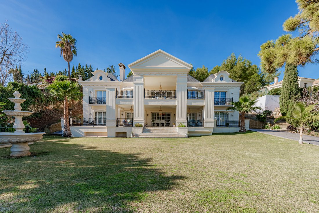 Villa in Sierra Blanca, Marbella, Spain 2 - 15670770