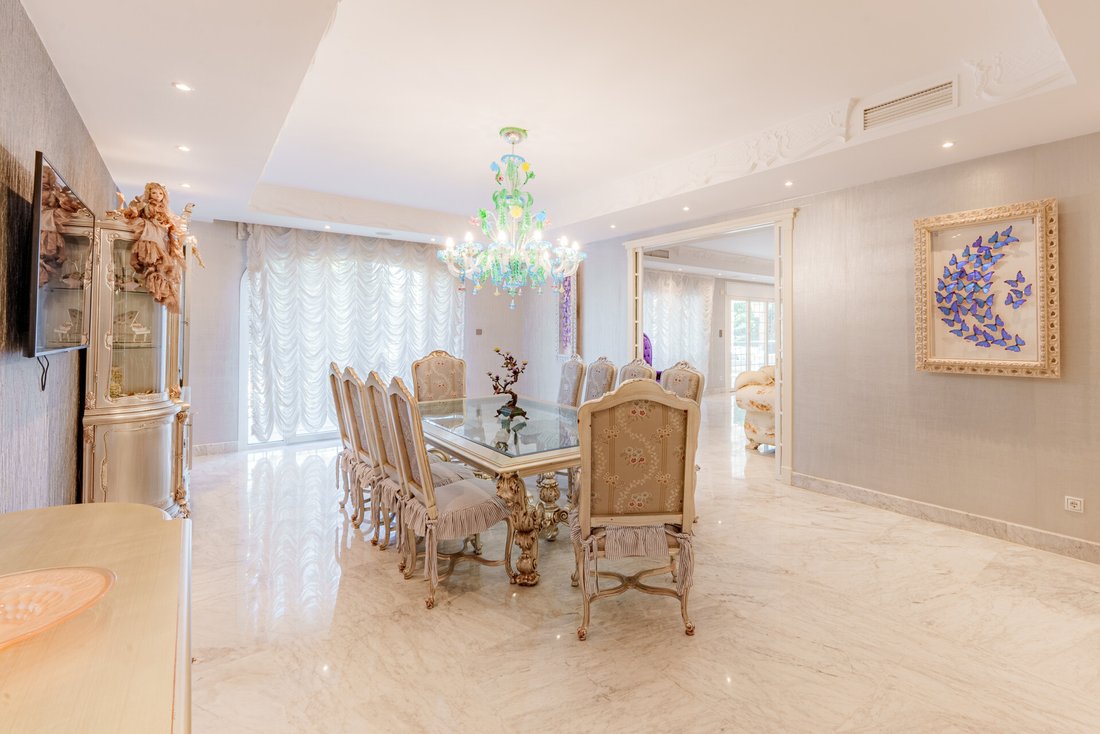 Villa in Sierra Blanca, Marbella, Spain 5 - 15670770