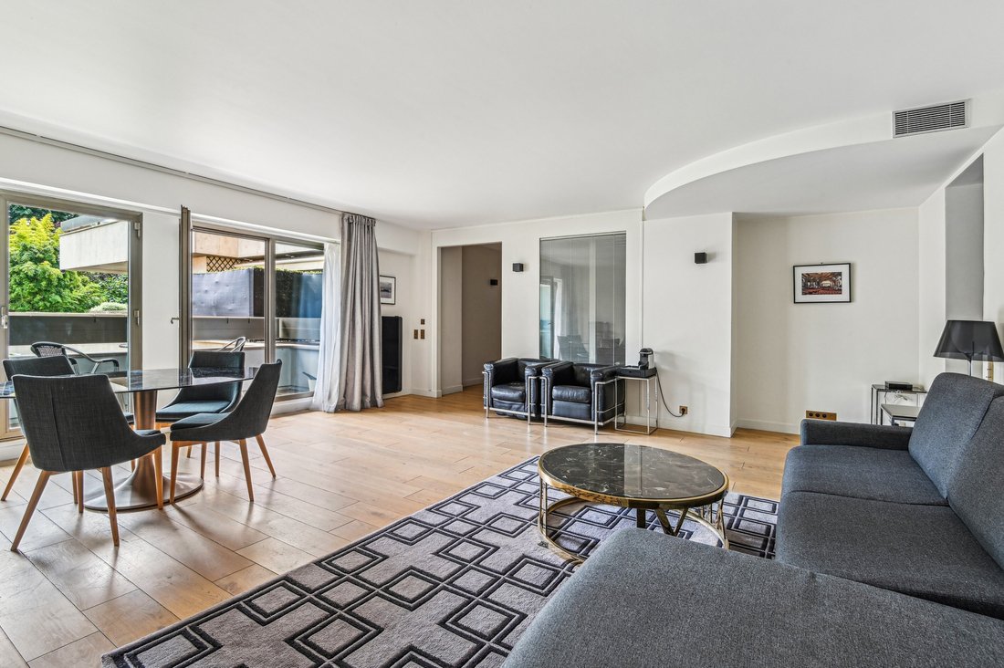 Apartment in Vaugirard-Parc des Expositions, Paris 15e Arrondissement, Paris 2 - 15670616