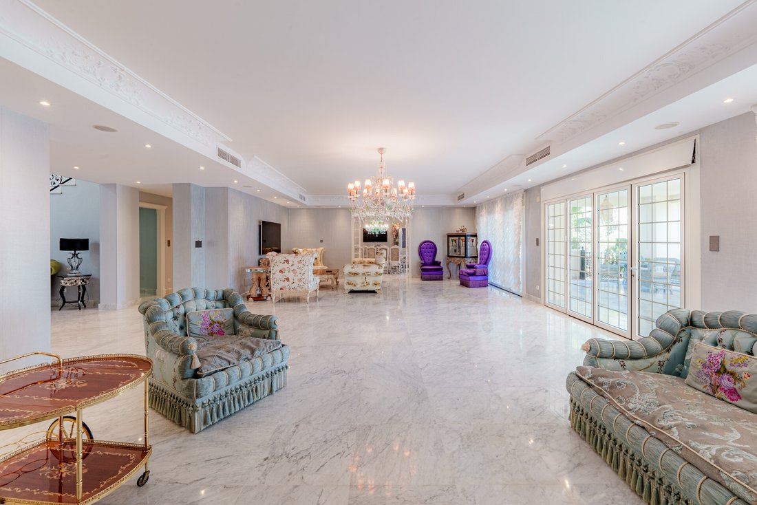 Villa in Sierra Blanca, Marbella, Spain 3 - 15670770