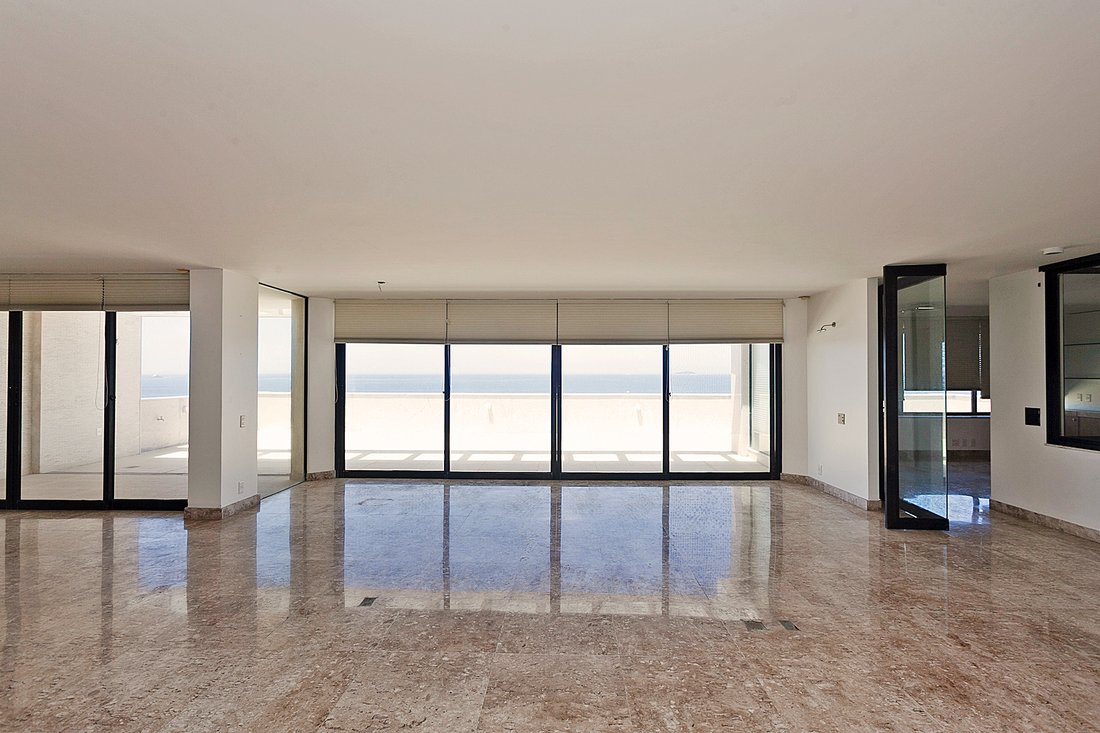 Apartment in Rio de Janeiro, State of Rio de Janeiro, Brazil 1 - 15670089