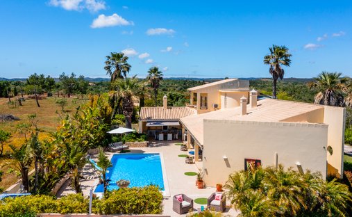 Villa in Bensafrim e Barao de Sao Joao, Algarve, Portugal 1