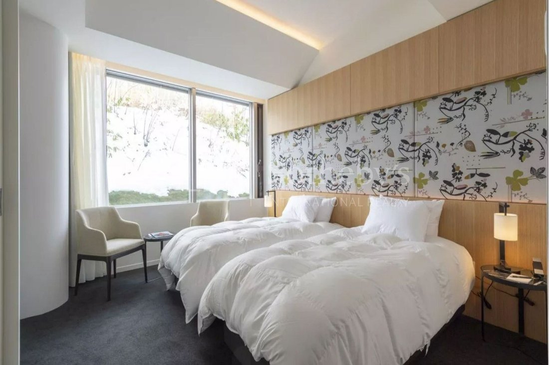 Condo in Abuta-gun, Japan 4 - 15670473