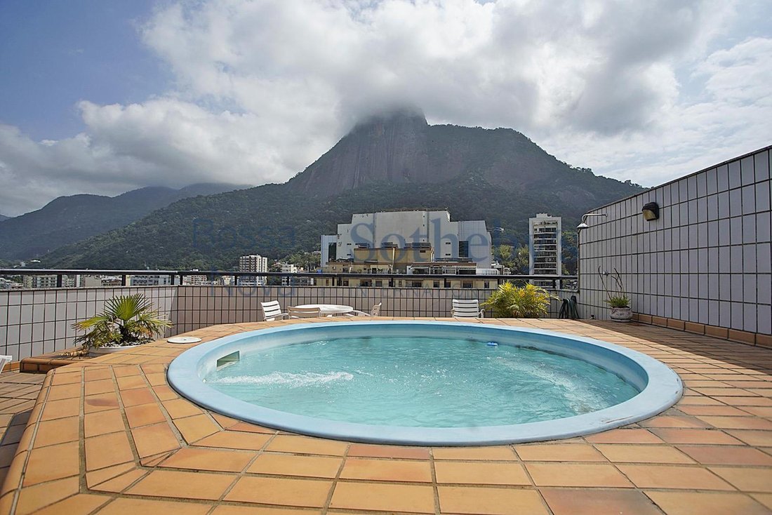 House in Rio de Janeiro, State of Rio de Janeiro, Brazil 2 - 15670341