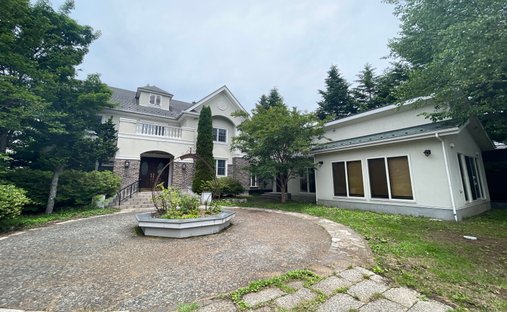 House in Karuizawa, Nagano, Japan 1