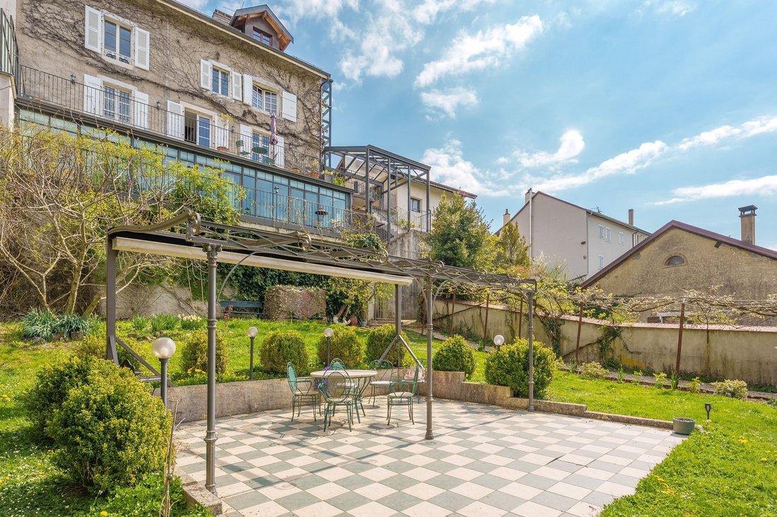 Townhouse in Centre, Gex, France 1 - 15672201