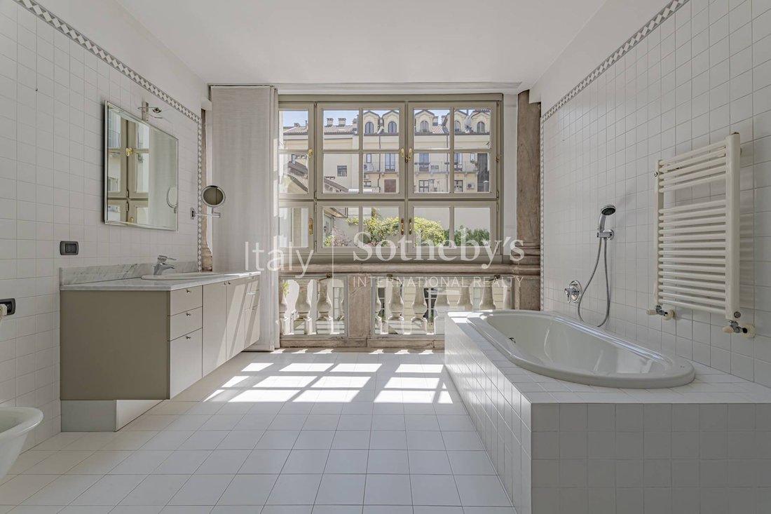 Apartment in Turin, Piedmont, Italy 5 - 15672306