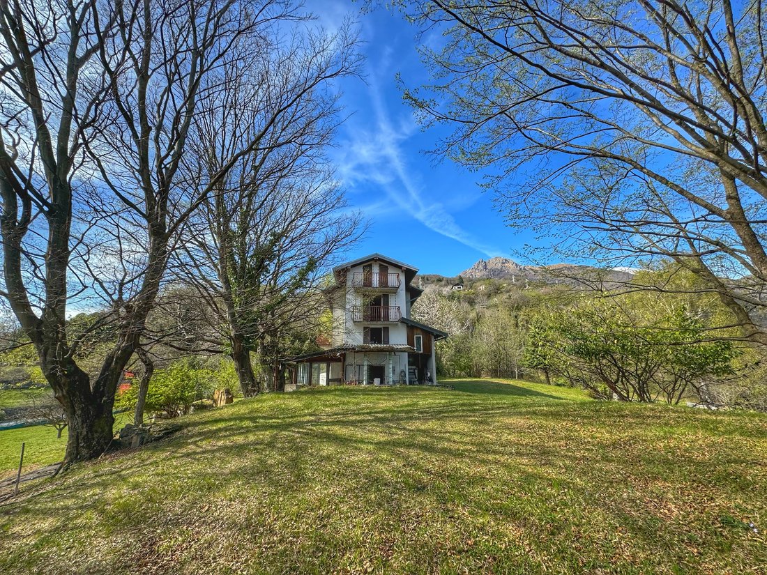 House in Plesio, Lombardy, Italy 1 - 15672164